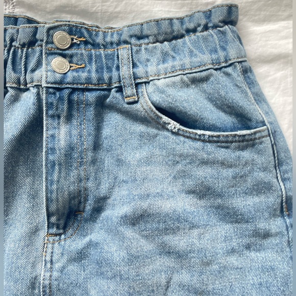 Mini Jean skirt - Picture 2 of 3